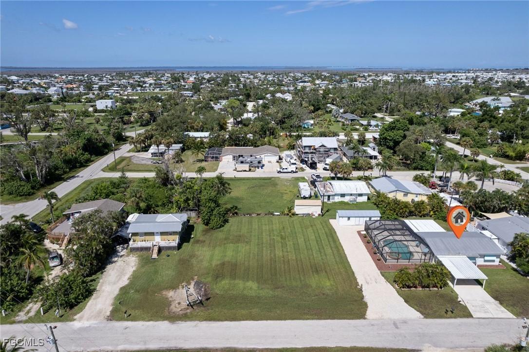 2531 Rose Ave., St. James City, FL 33956