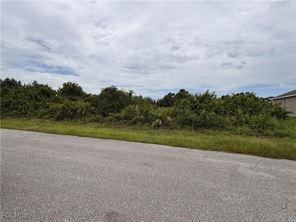 3703 20th St., Lehigh Acres, FL 33976