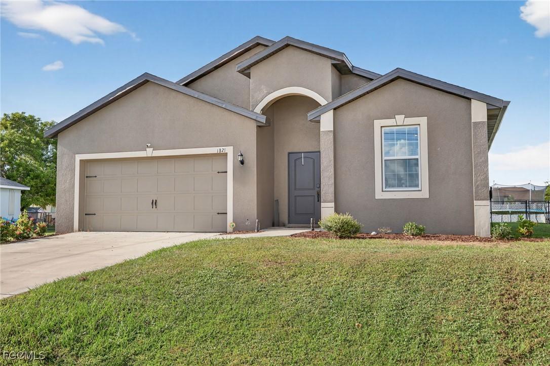1821 NW 12th Ter., Cape Coral, FL 33993