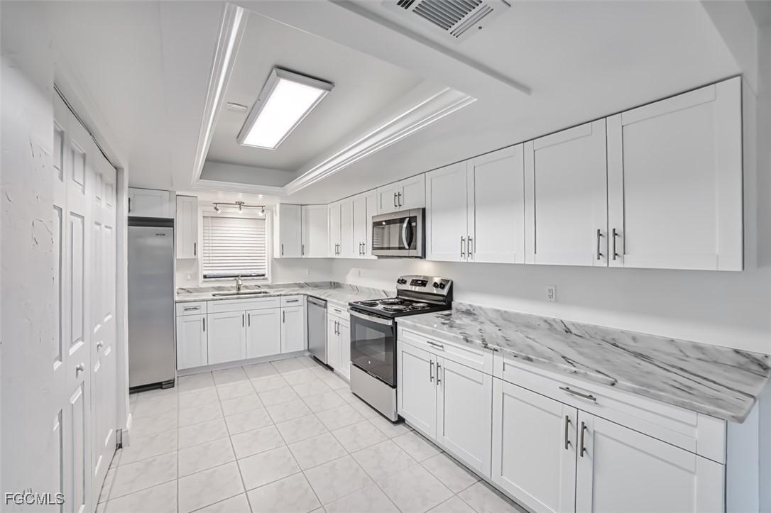 10022 Oxfordshire Ln. #105, Fort Myers, FL 33908