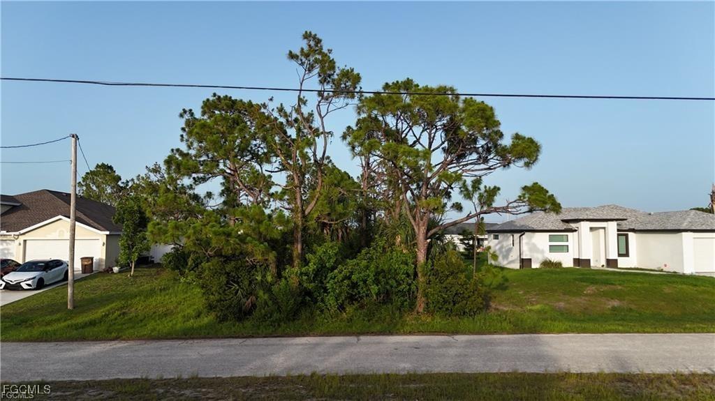 409 NW 26th Pl., Cape Coral, FL 33993