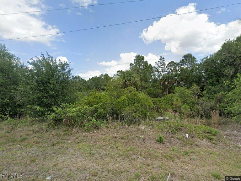 553 Hawthorne Ave., Lehigh Acres, FL 33974