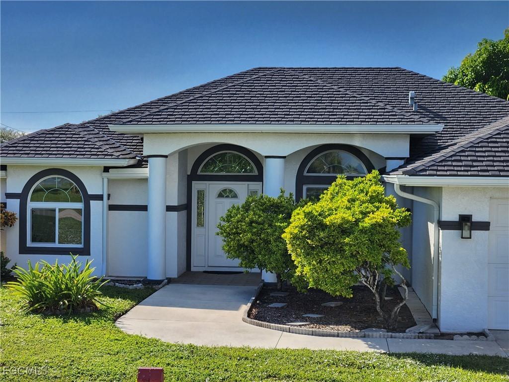 3902 SE 13th Ave., Cape Coral, FL 33904
