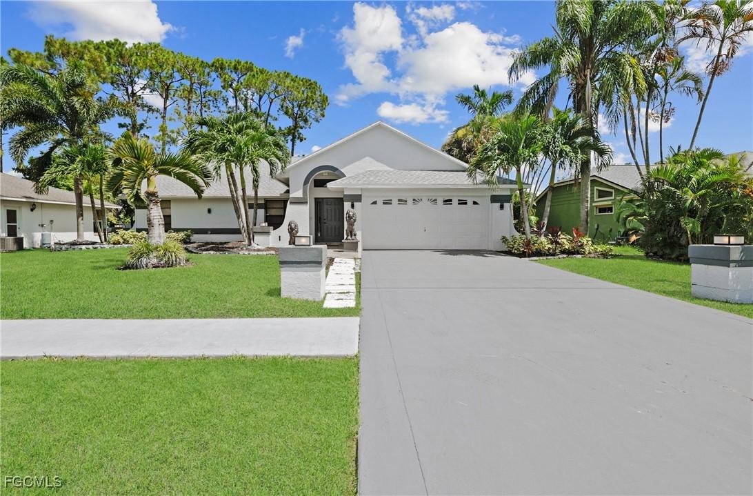 2602 Elva Pl., Lehigh Acres, FL 33971