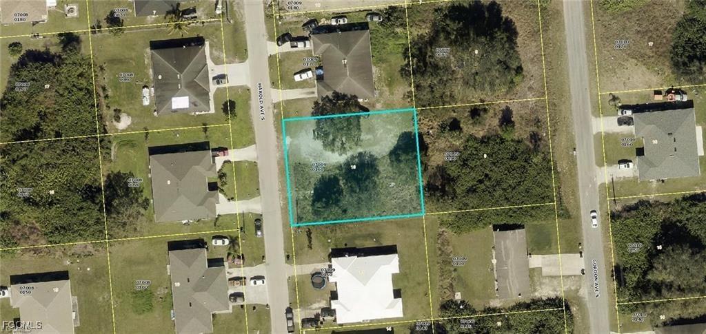 335 Harold Ave., Lehigh Acres, FL 33973