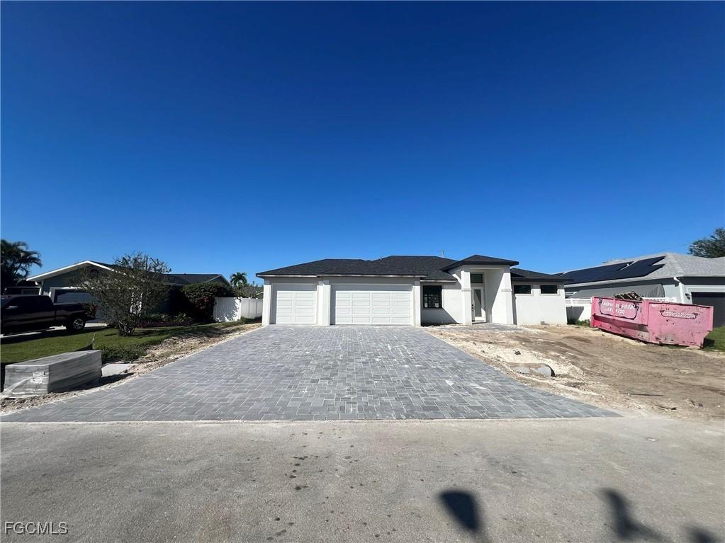 406 NE 19th Pl., Cape Coral, FL 33909