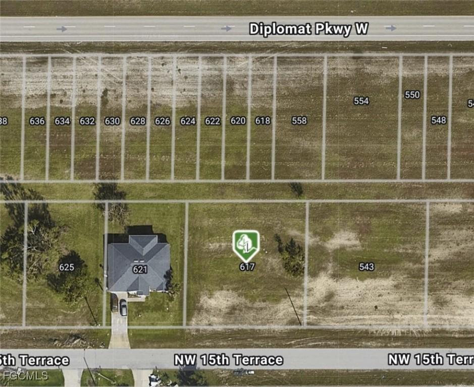 617 NW 15th Ter., Cape Coral, FL 33993