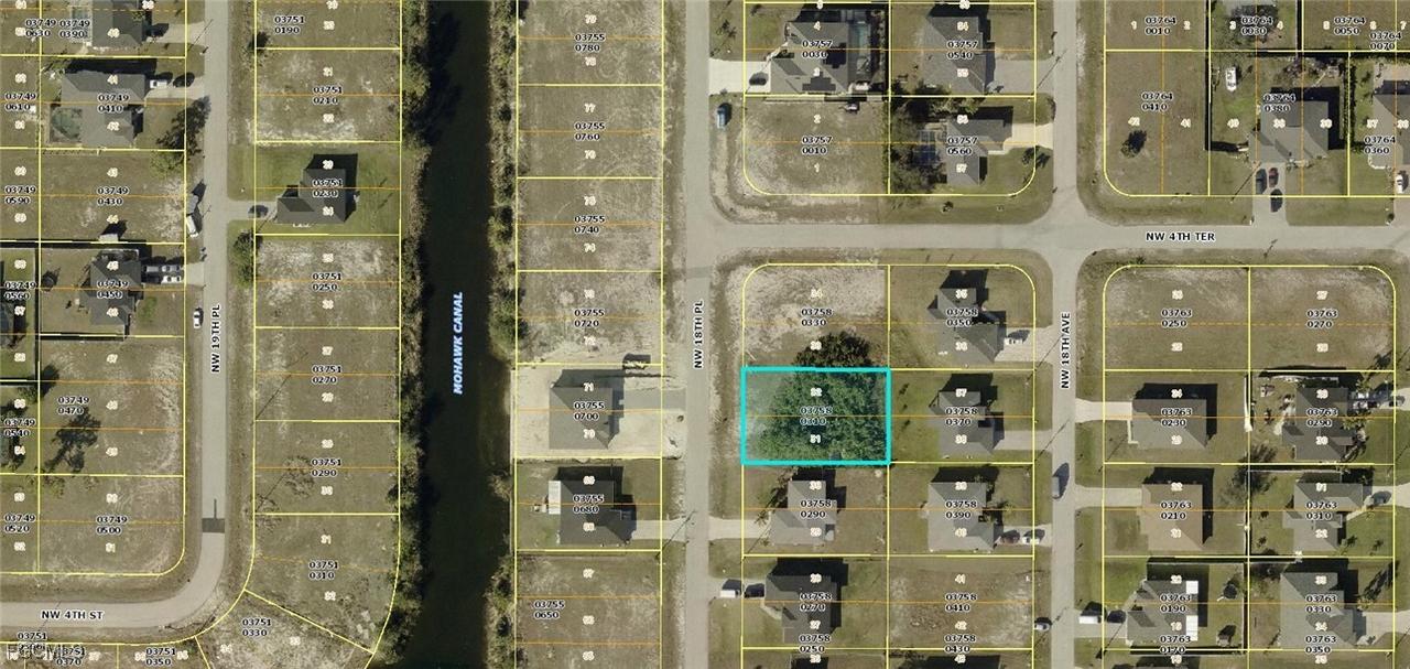 421 NW 18th Pl., Cape Coral, FL 33993