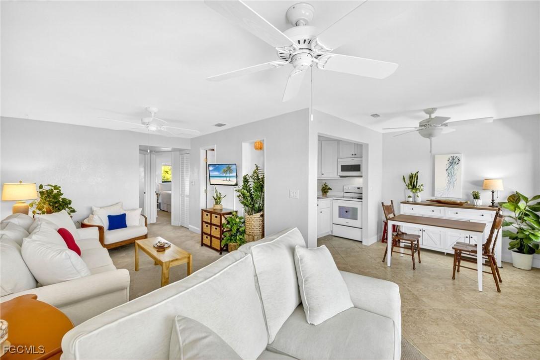 1250 Tennisplace Ct. #B34, Sanibel, FL 33957