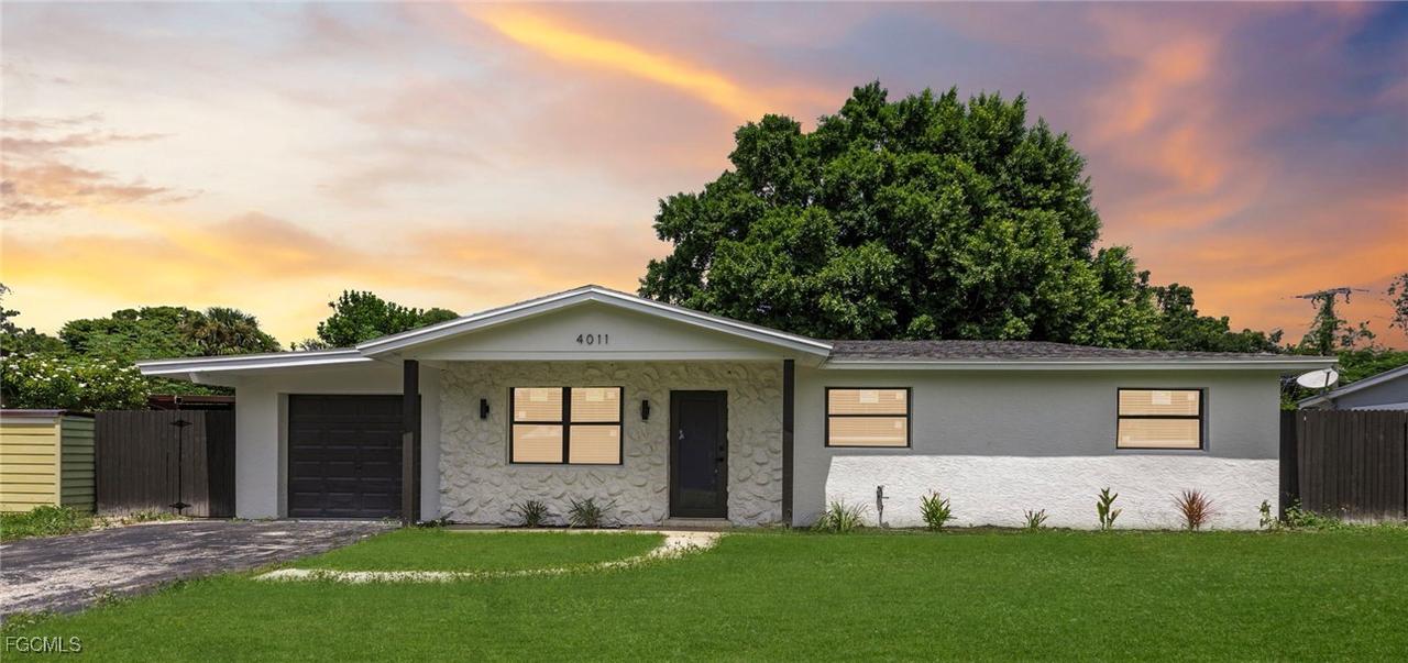 4011 Coconut Cir., Naples, FL 34104