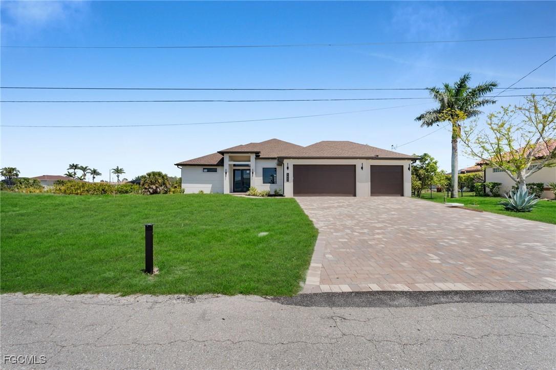 1427 NW 17th St., Cape Coral, FL 33993