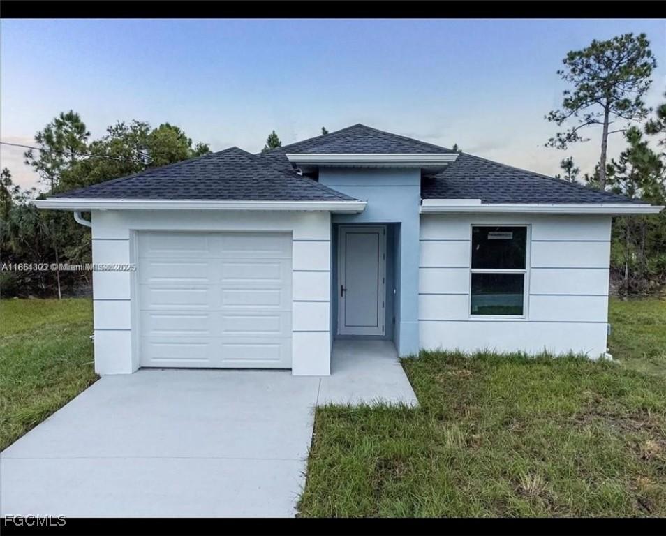 538 Brue Ave., Lehigh Acres, FL 33974