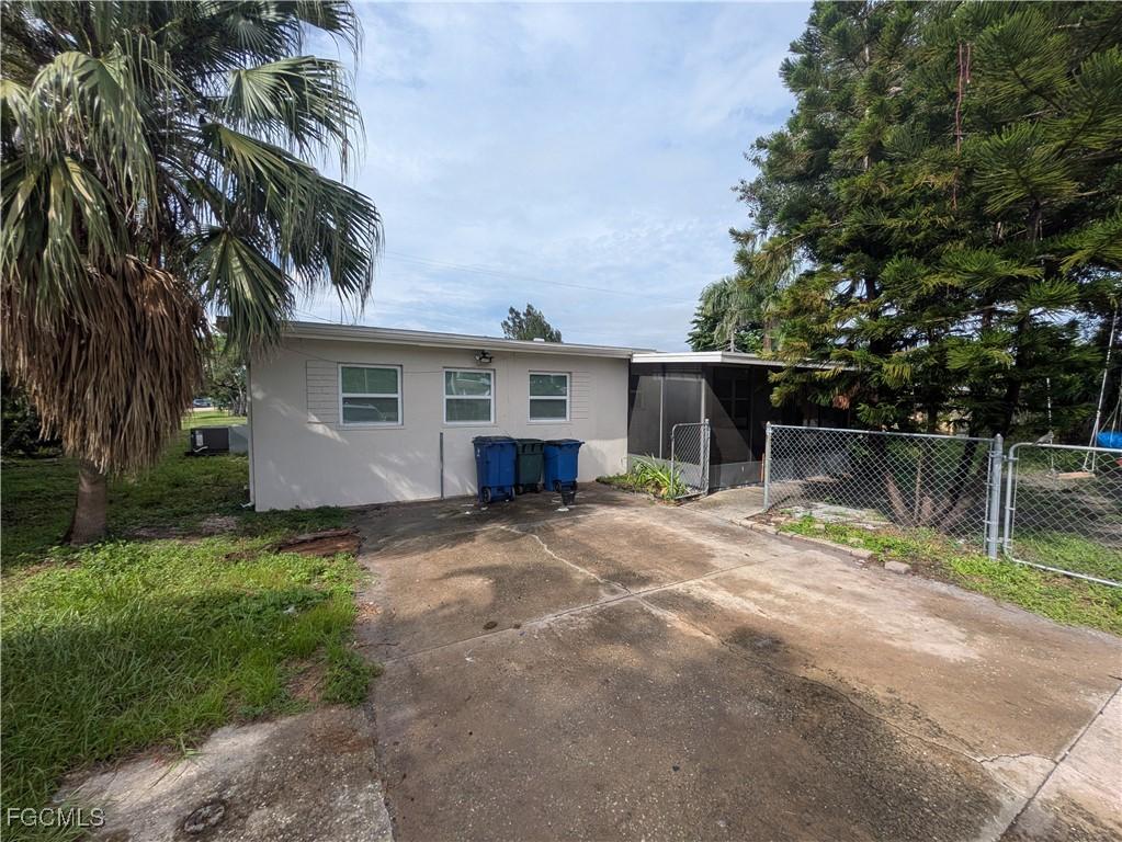 2123 Braman Ave., Fort Myers, FL 33901