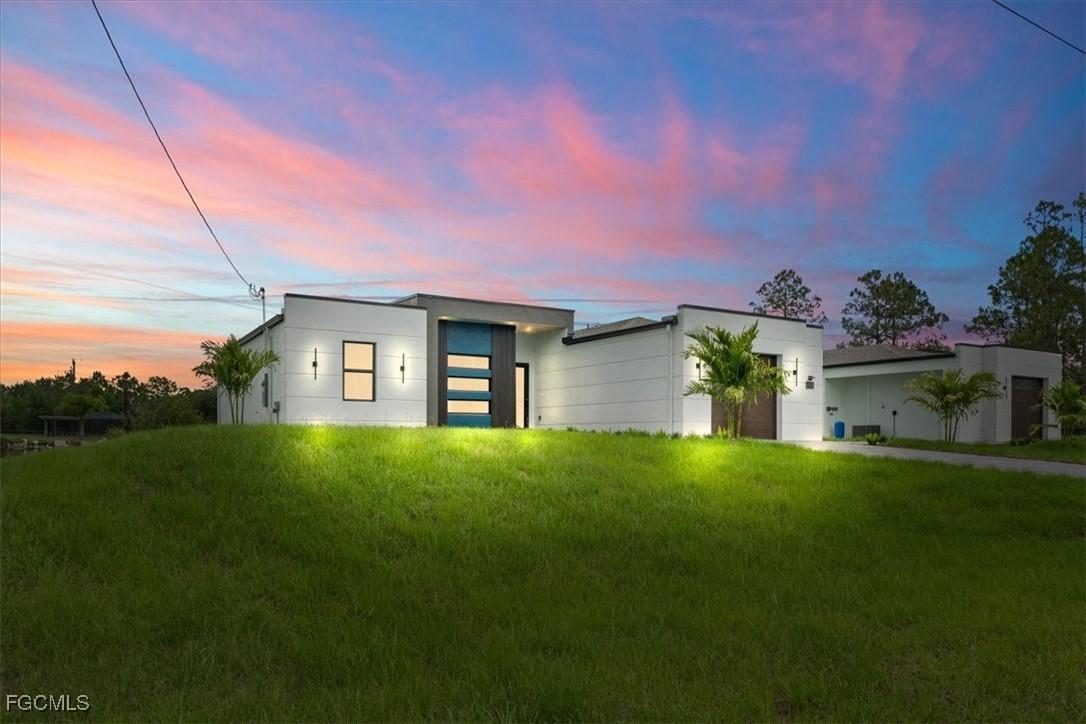 729 Colyer St., Lehigh Acres, FL 33974