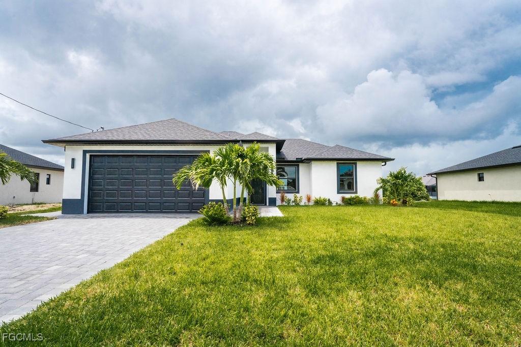 526 NE 5th Ct., Cape Coral, FL 33909