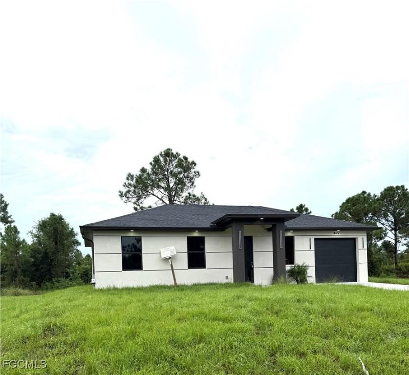 365 Hermosa Ave., Lehigh Acres, FL 33974