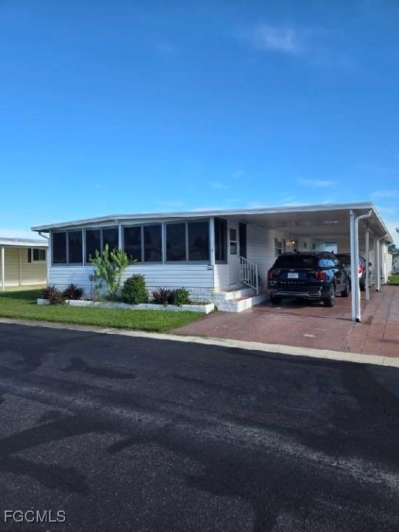 9 Elder St., Alva, FL 33920