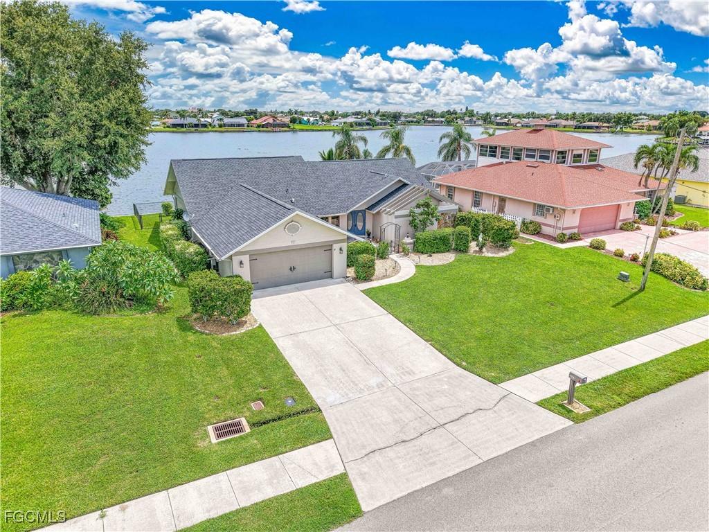 205 SE 8th Pl., Cape Coral, FL 33990