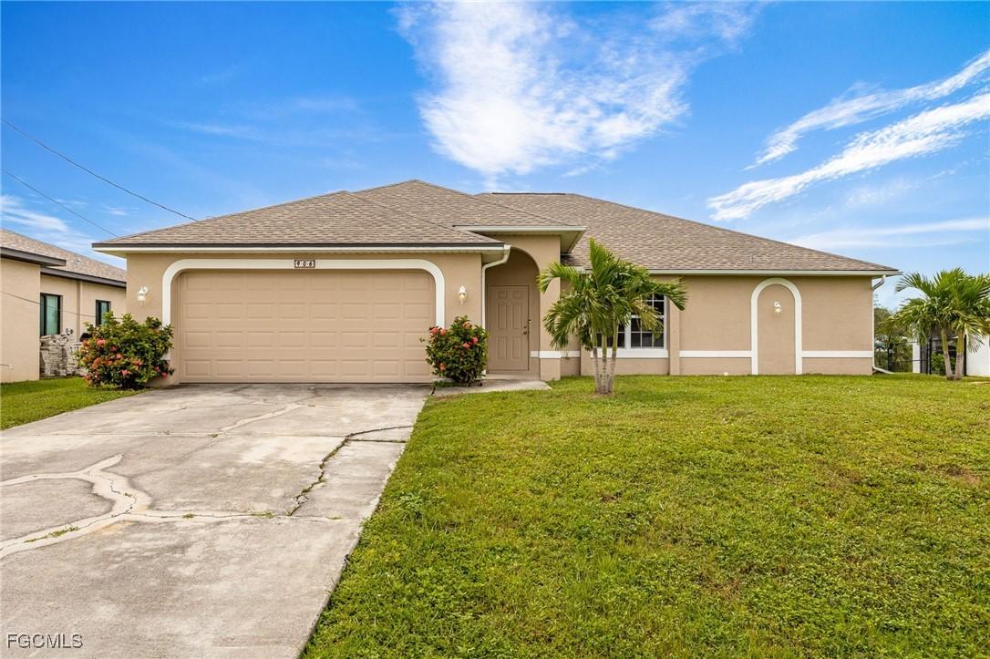 906 SW 11th Pl., Cape Coral, FL 33991