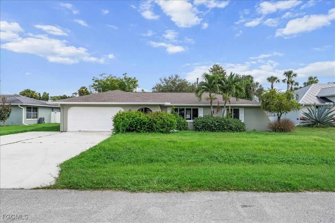 17042 Wayzata Ct., North Fort Myers, FL 33917