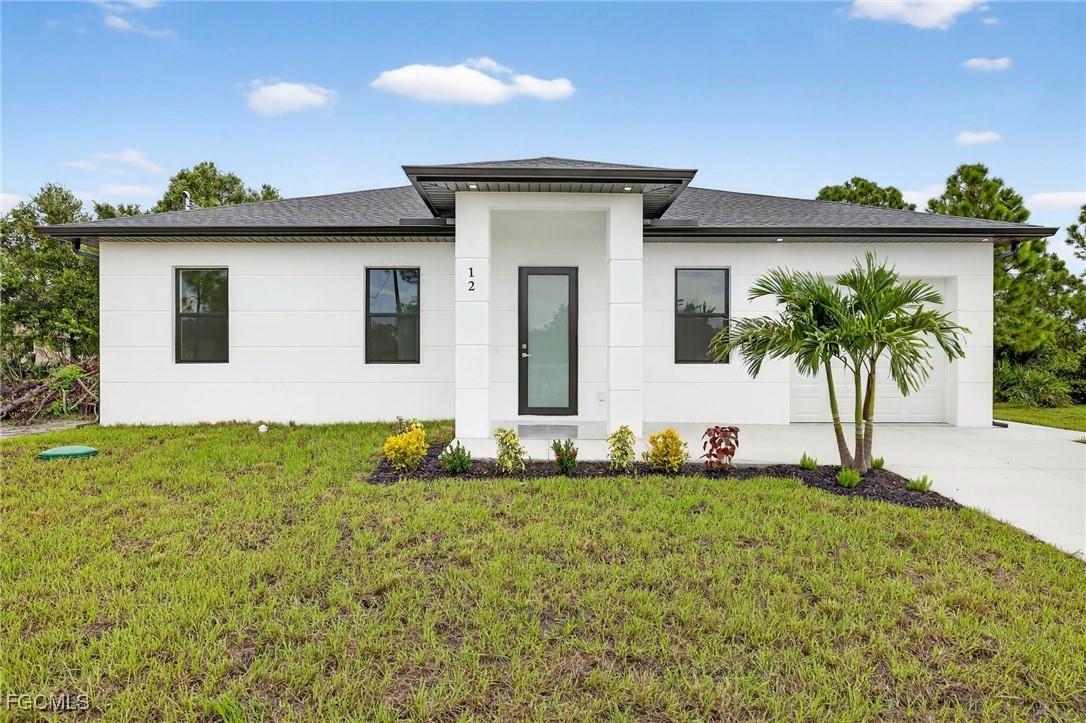 12 W 9th St., Lehigh Acres, FL 33972