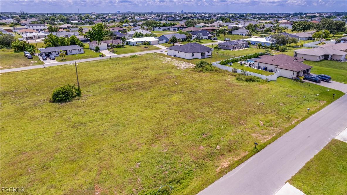 2213 NE 14th Ave., Cape Coral, FL 33909