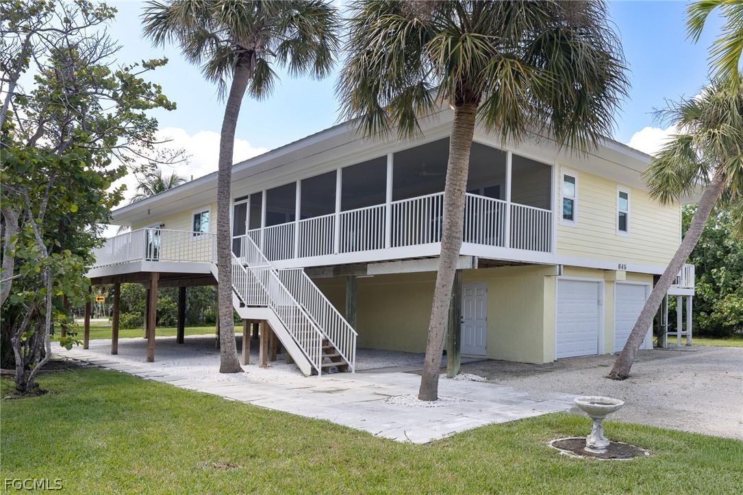 645 Oliva St., Sanibel, FL 33957