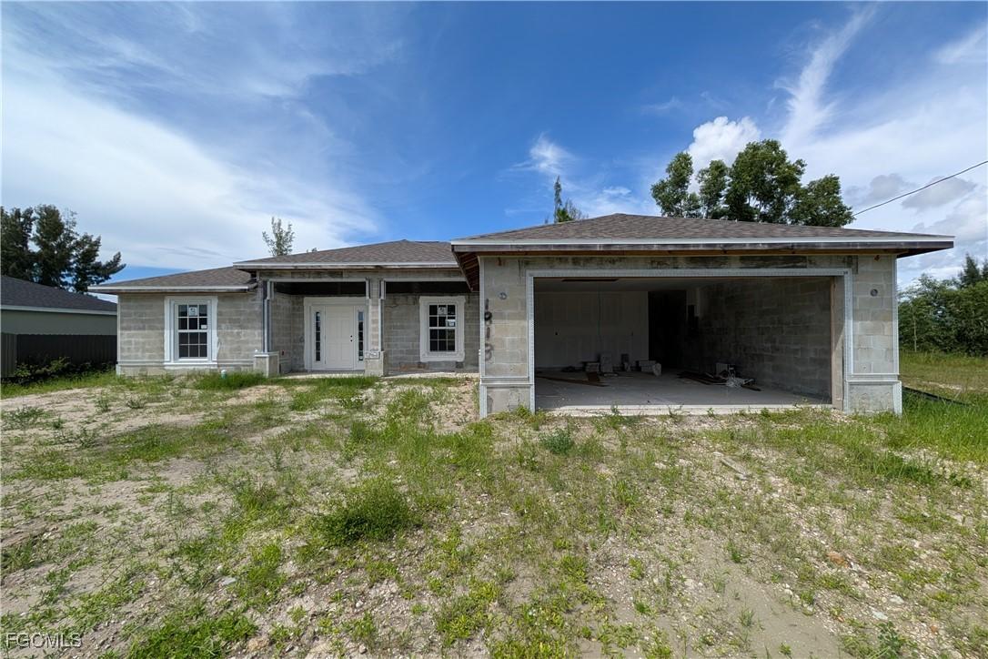 1813 NW 20th Ter., Cape Coral, FL 33993