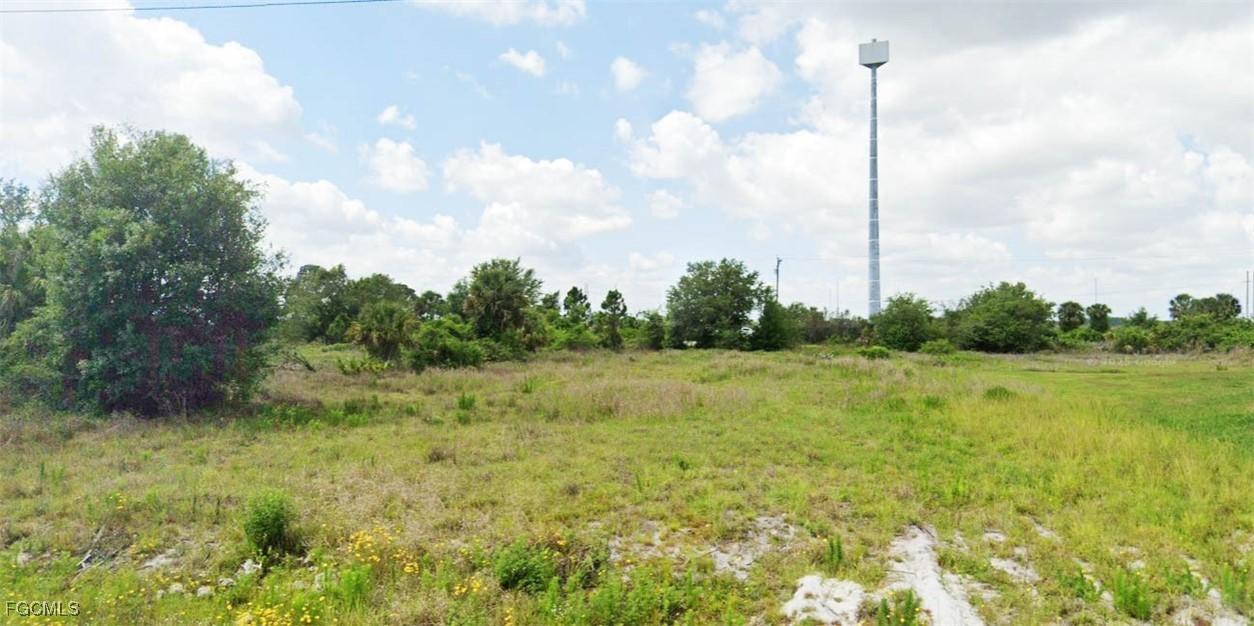 1122 Parnell Ct., Lehigh Acres, FL 33974