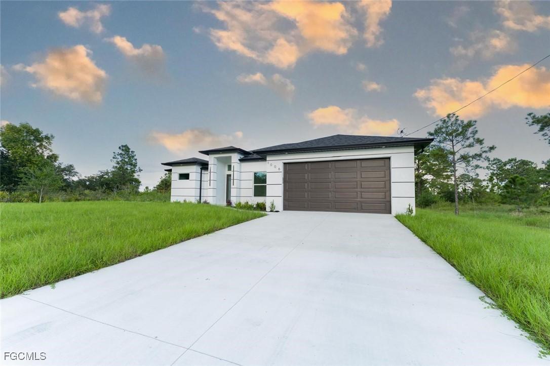 1006 Fitch Ave., Lehigh Acres, FL 33972