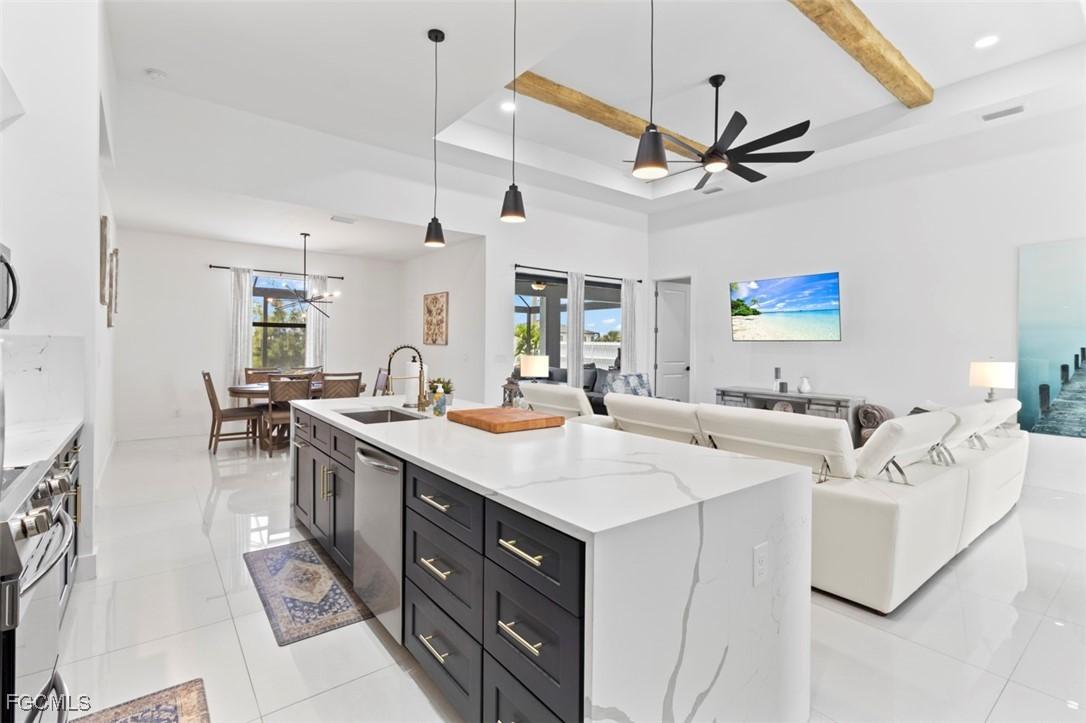 1 NW 8th Ter., Cape Coral, FL 33993