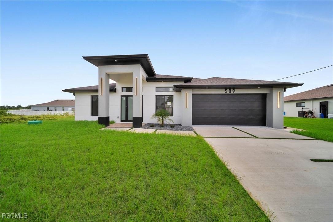 509 Caywood Ave., Lehigh Acres, FL 33974