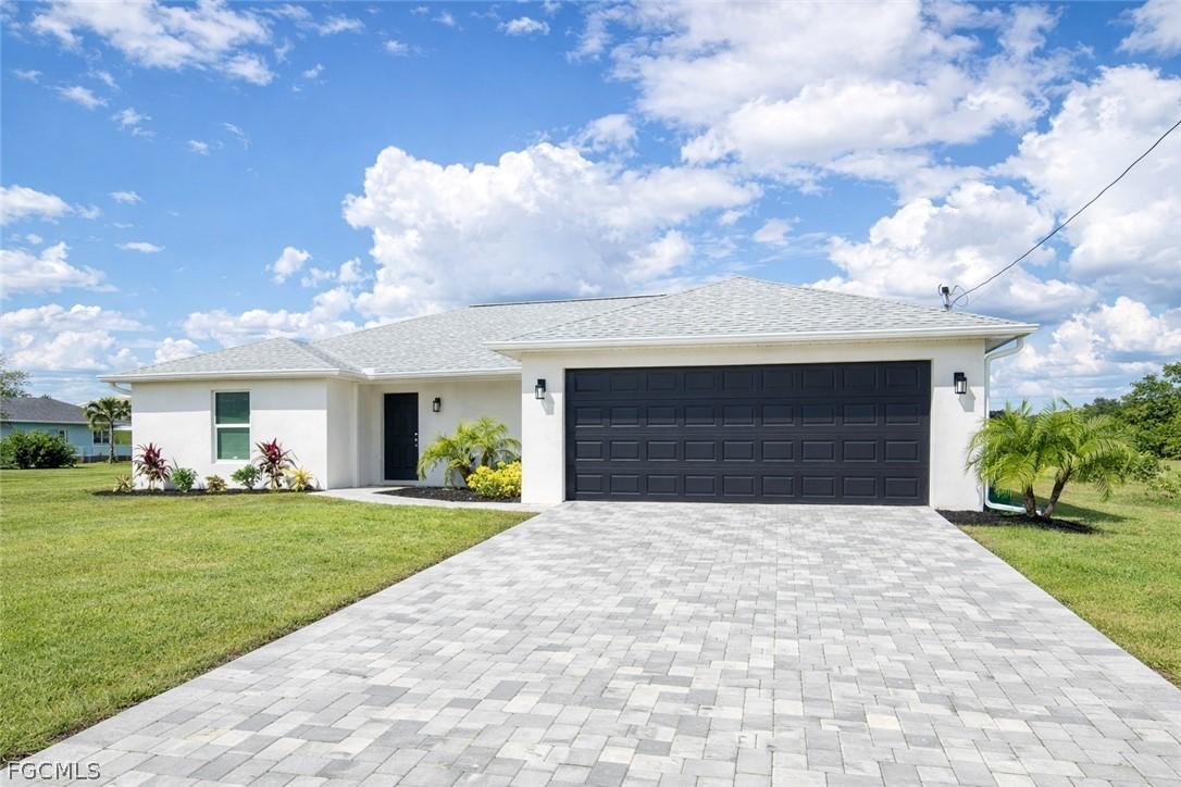 1121 NW 13th Ter., Cape Coral, FL 33993