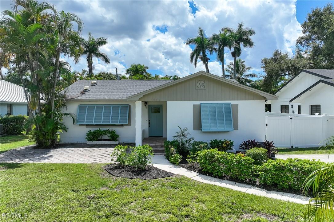 1342 Alhambra Dr., Fort Myers, FL 33901