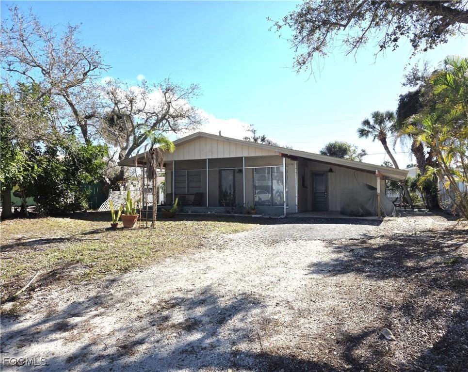 190 Jefferson St., Fort Myers Beach, FL 33931