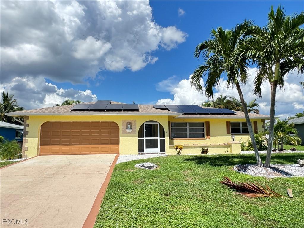 4421 SE 13th Ave., Cape Coral, FL 33904