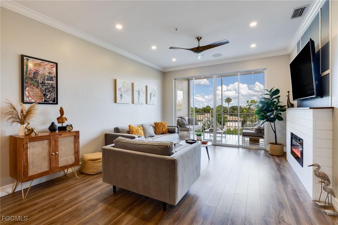 14931 Park Lake Dr. #PH9, Fort Myers, FL 33919