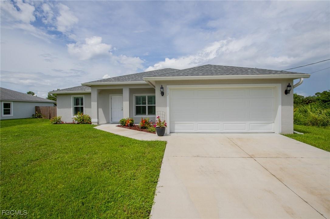 117 Paxton St., Lehigh Acres, FL 33974