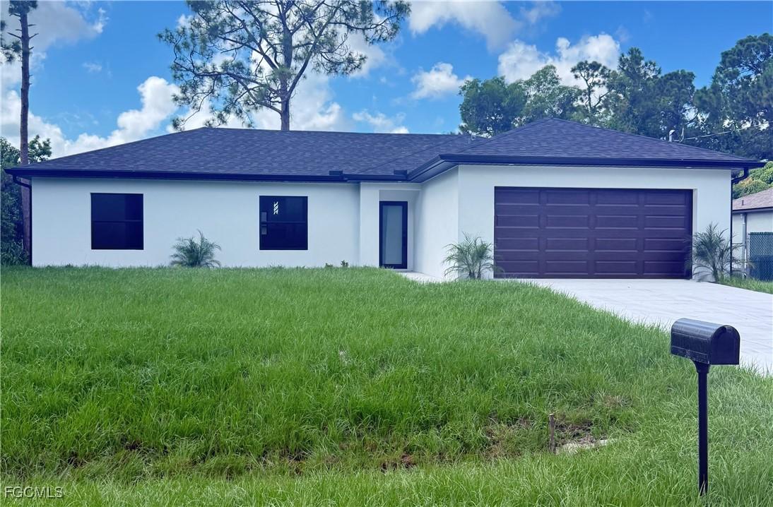 817 Coffield Ave., Lehigh Acres, FL 33974