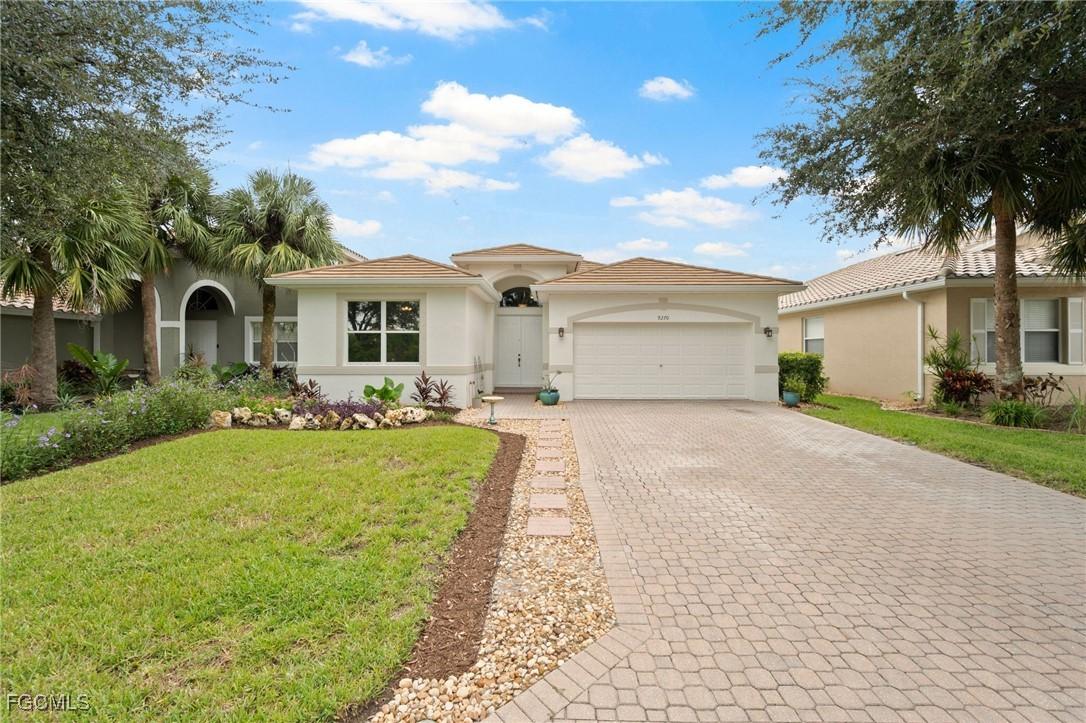 9270 Chestnut Tree Loop, Fort Myers, FL 33967