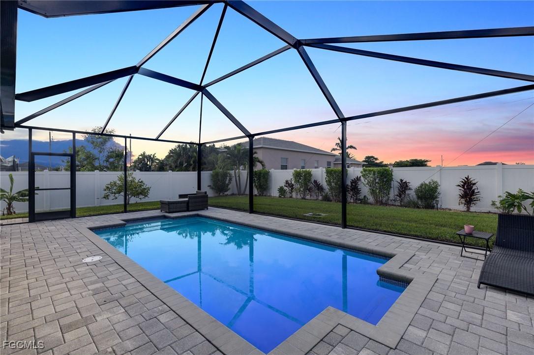 307 NE 6th Ter., Cape Coral, FL 33909