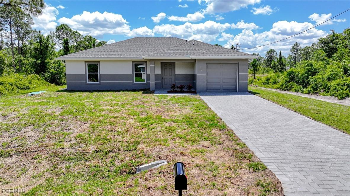 169 Birch Ave., Lehigh Acres, FL 33974