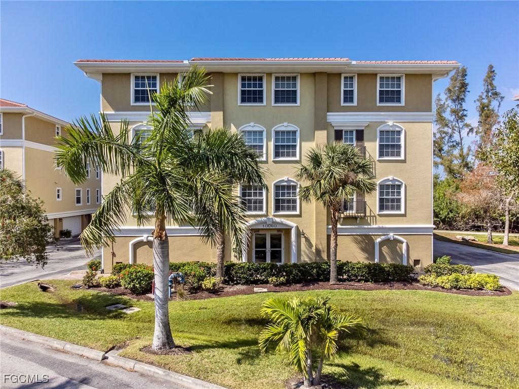 10060 Lake Cove Dr. #102, Fort Myers, FL 33908