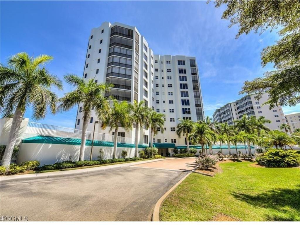 4183 Bay Beach Ln. #313, Fort Myers Beach, FL 33931