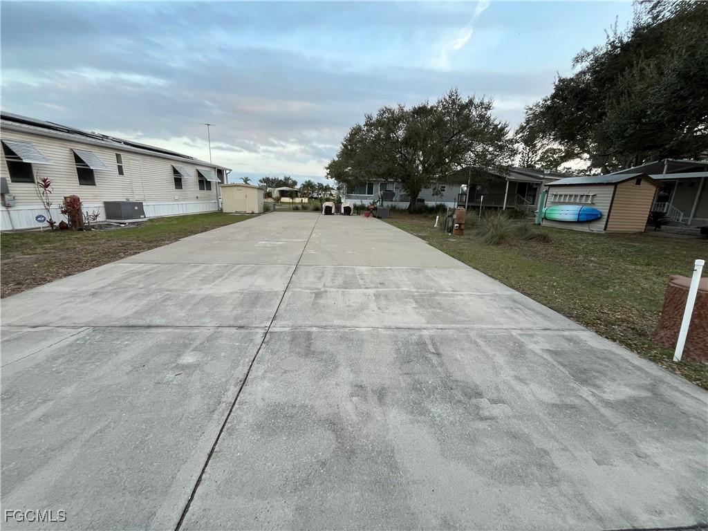 37 Saddlebag Tr., Lake Wales, FL 33898