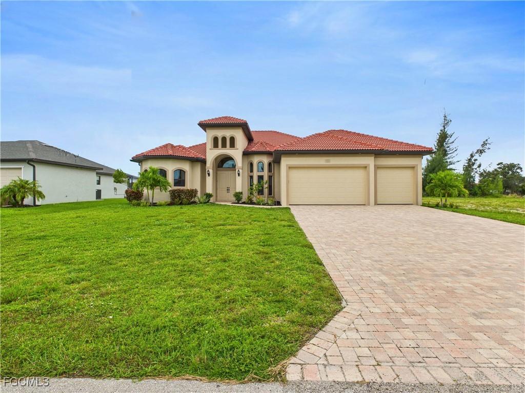 1216 SW 31st Ter., Cape Coral, FL 33914