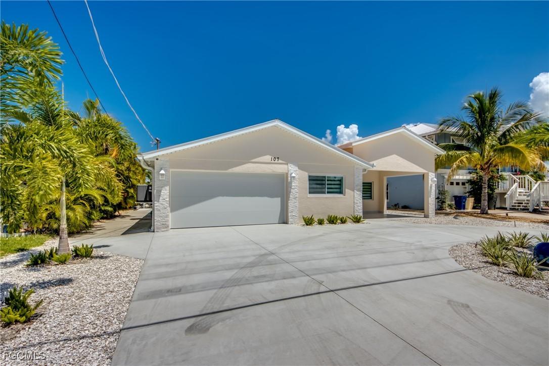 107 Albatross St., Fort Myers Beach, FL 33931