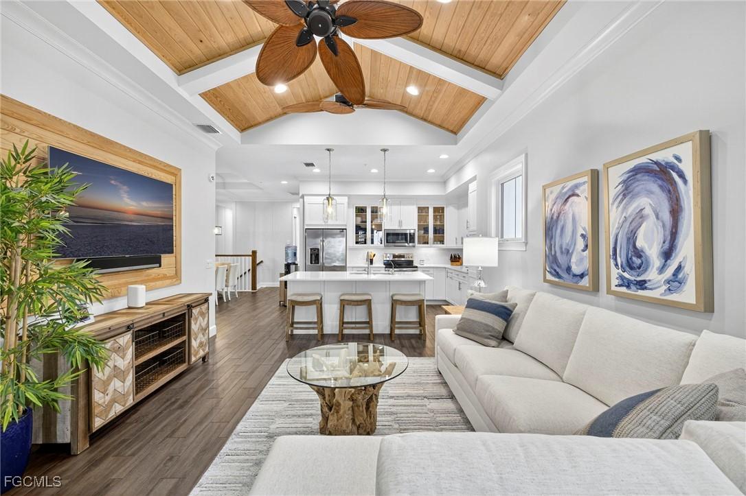 6541 Dominica Dr. #201, Naples, FL 34113