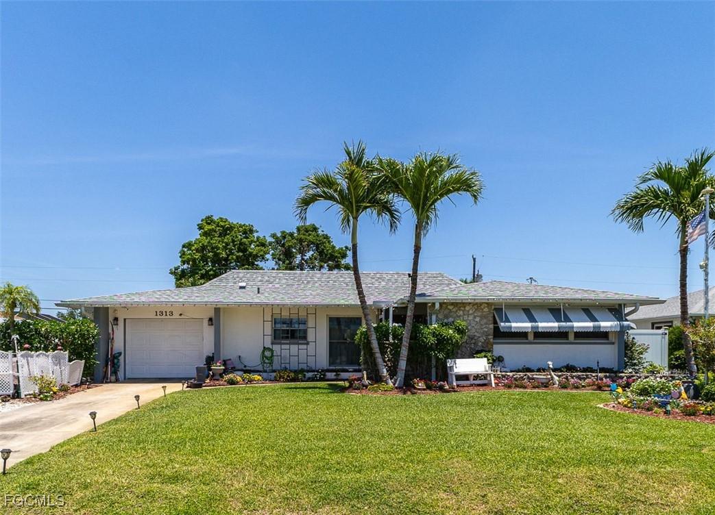 1313 Shelby Pkwy., Cape Coral, FL 33904