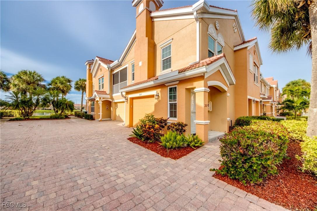 1807 Concordia Lake Cir. #2105, Cape Coral, FL 33909